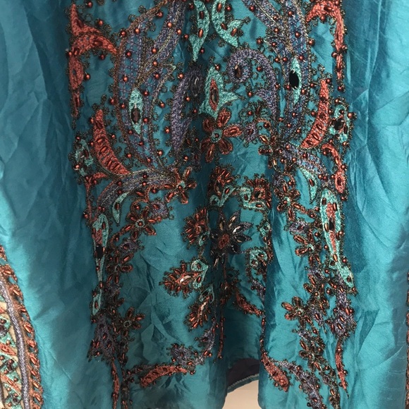 Dress - Picture 7 of 8